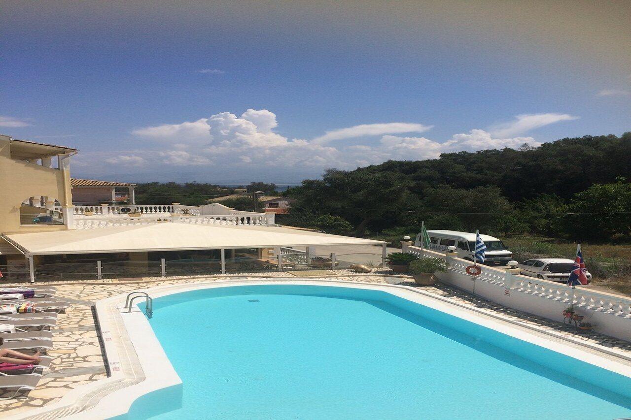 Kerkyra Beach Hotel&Apartments Benitses  Exterior foto