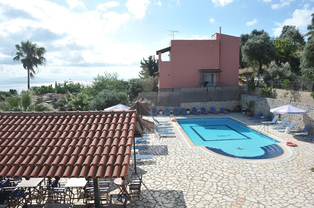 Kerkyra Beach Hotel&Apartments Benitses  Exterior foto