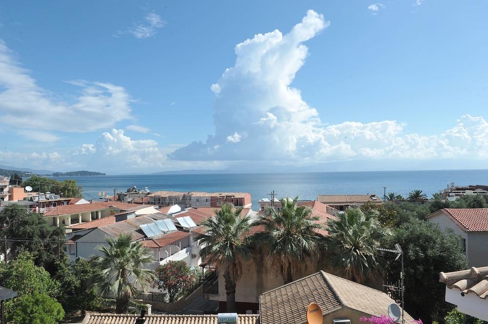 Kerkyra Beach Hotel&Apartments Benitses  Exterior foto