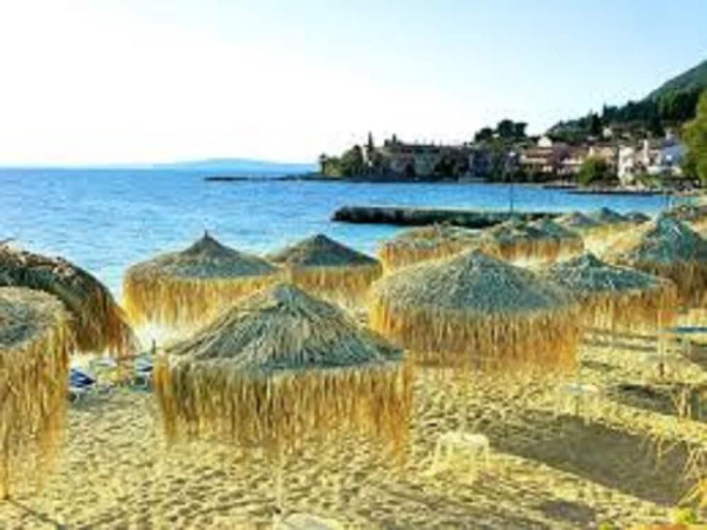 Kerkyra Beach Hotel&Apartments Benitses  Exterior foto