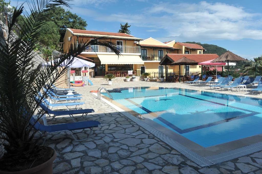 Kerkyra Beach Hotel&Apartments Benitses  Exterior foto