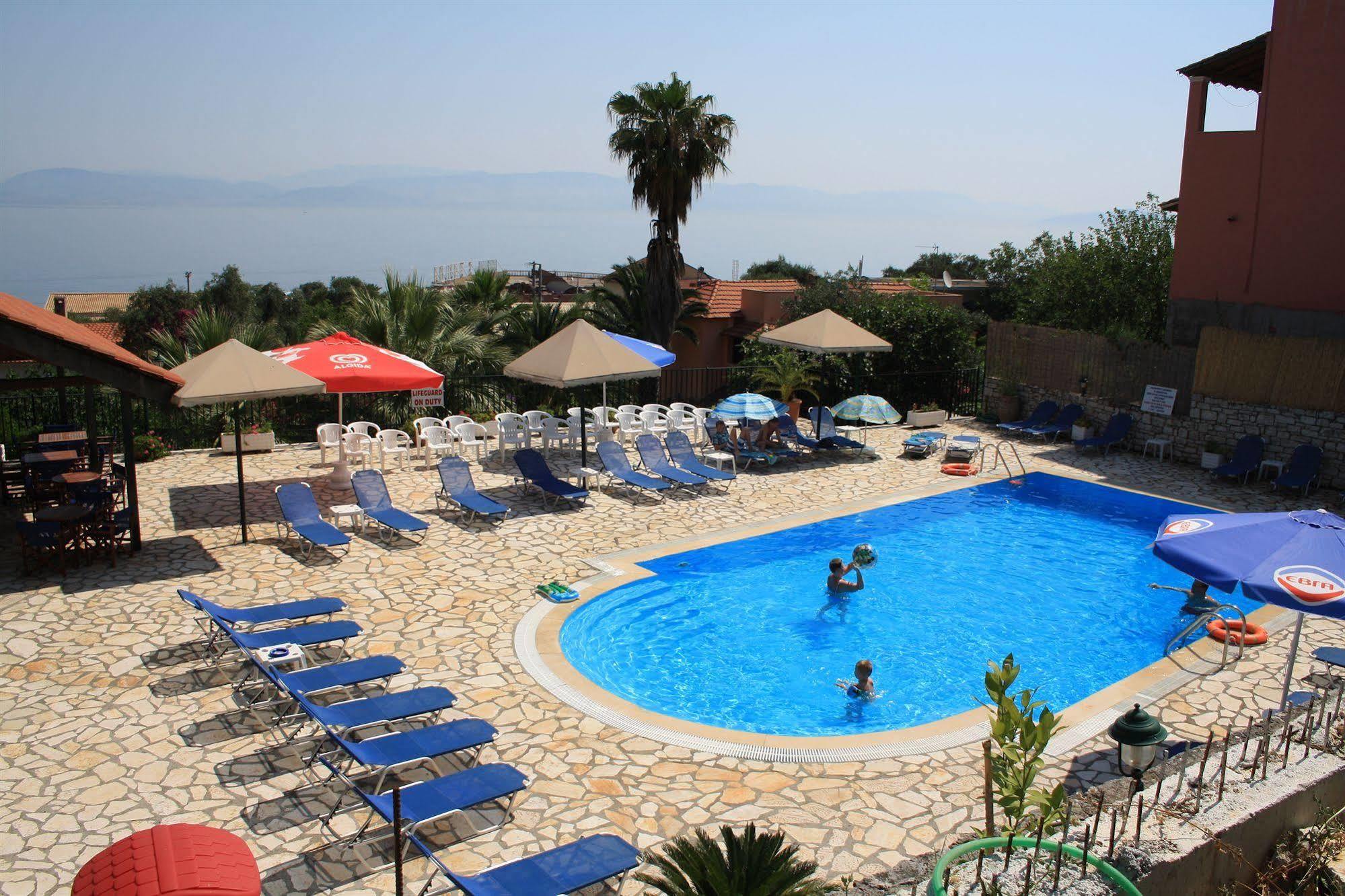 Kerkyra Beach Hotel&Apartments Benitses  Exterior foto