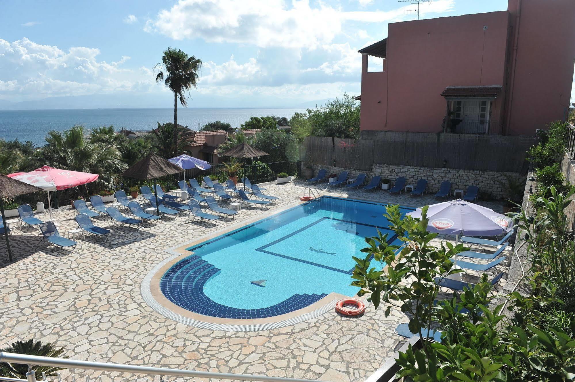Kerkyra Beach Hotel&Apartments Benitses  Exterior foto
