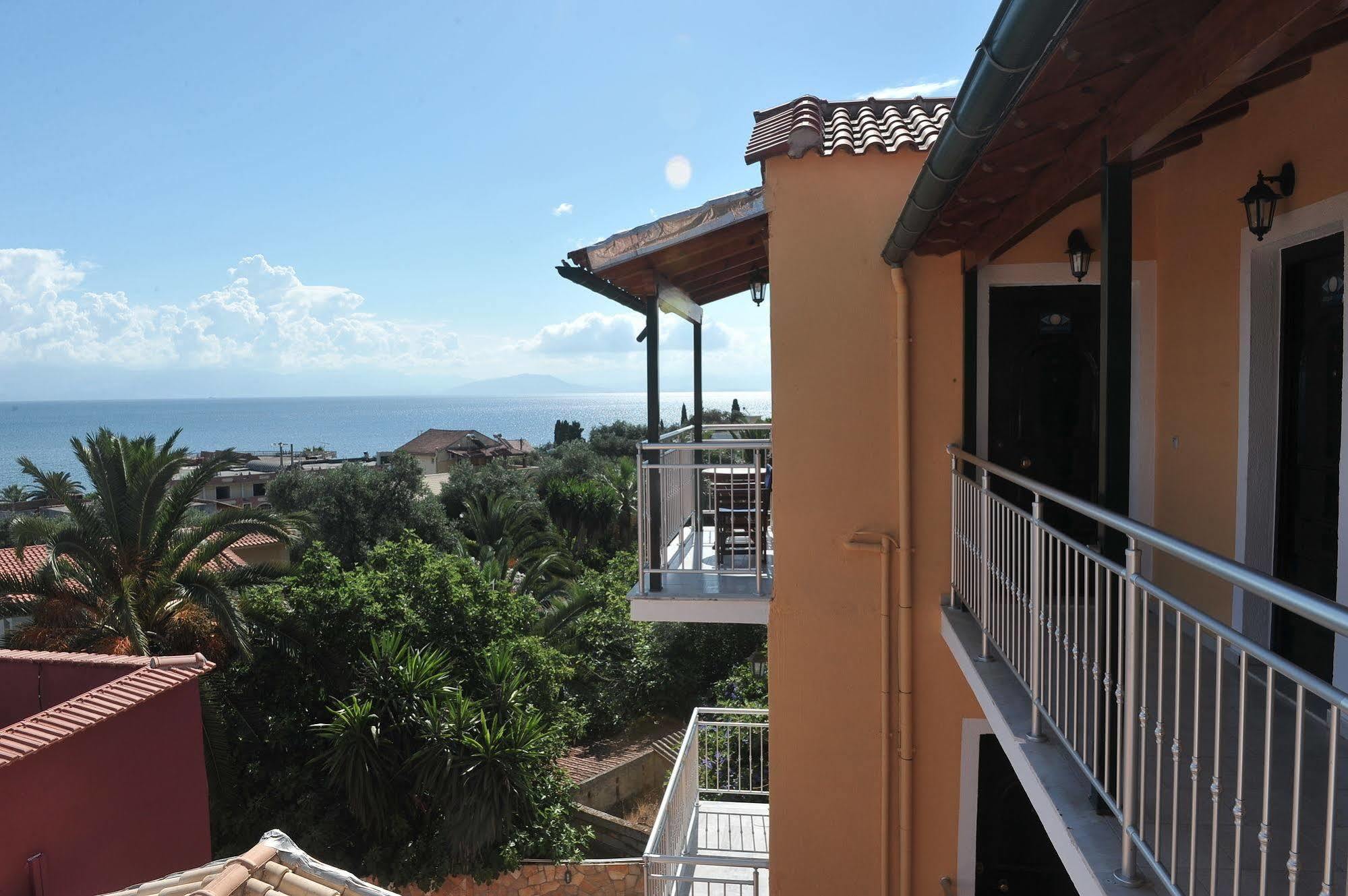 Kerkyra Beach Hotel&Apartments Benitses  Exterior foto