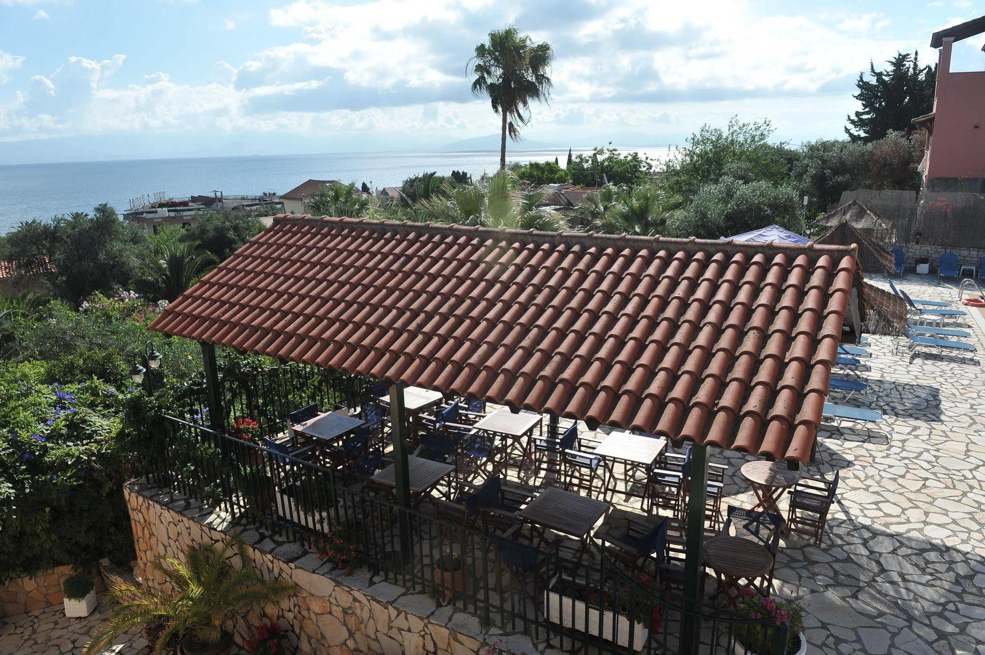 Kerkyra Beach Hotel&Apartments Benitses  Exterior foto